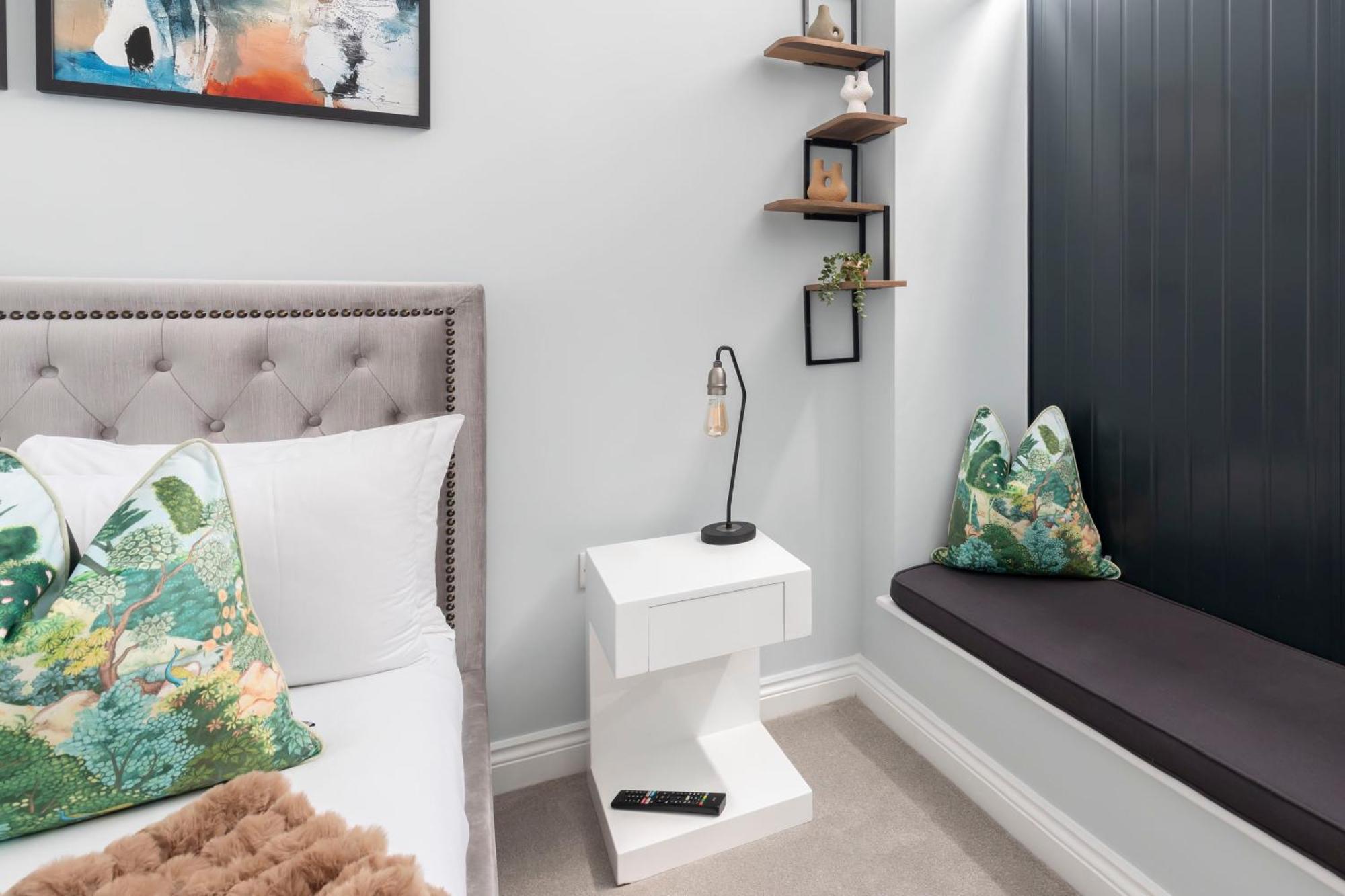 Elliot Oliver - Stylish 2 Bedroom Town Centre Apartment 切尔滕纳姆 外观 照片